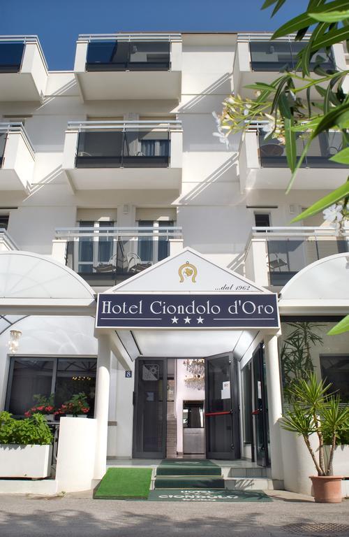 Hotel Ciondolo D'Oro Римини Экстерьер фото